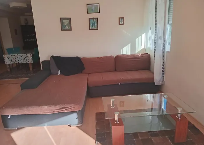 Peny Apartaman Comodo E Spazioso Per Le Famiglie 公寓 *
