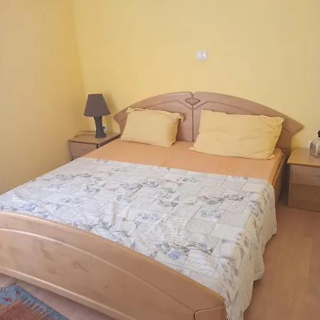 Peny Apartaman Comodo E Spazioso Per Le Famiglie * Ližnjan